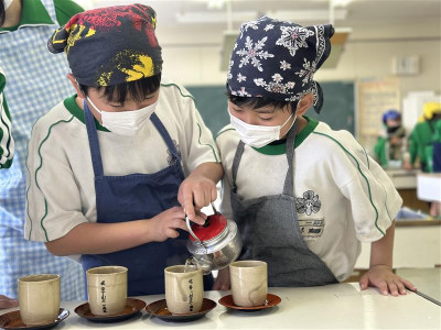 aea42dc4-59d3-4337-a0e8-f8227f5a3990