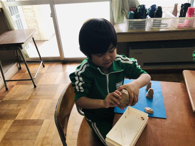 2976720a-eeaf-46c4-96ab-f1ec67810c9d