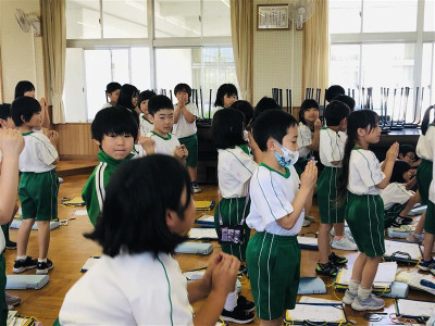 453eec5a-0a58-4fdb-b8de-cd70c257f1d0