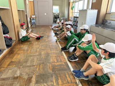 04d199a5-5ad2-407c-a3e1-aeee2a75d6d0