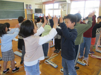 c2dfe4e7-a42e-47ef-b25e-99b5d5e715c0