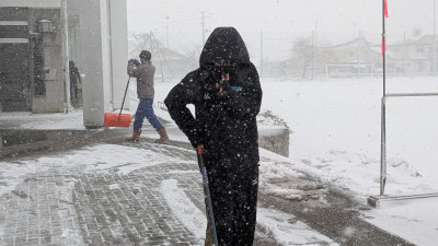 PXL_20251211_223831981