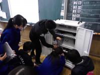 タブレットの出し入れに悪戦苦闘中！