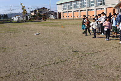 ドローン、見えるかな? ドローン、見えるかな?