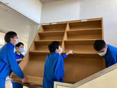 図書館引っ越し１