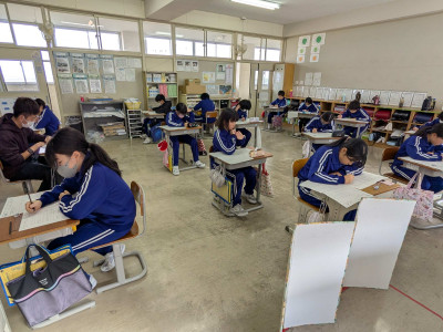 PXL_20251127_004209493