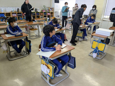 PXL_20251126_021935903